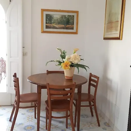 Al Vecchio Castello Bed and Breakfast *