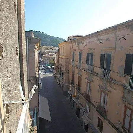 فندق مبيت وإفطار Al Vecchio Castello