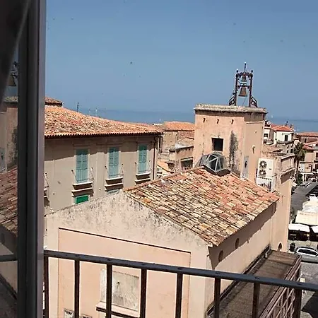 ベッド・アンド・ブレックファスト Al Vecchio Castello 3*