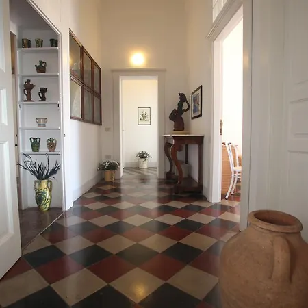 Al Vecchio Castello Bed and Breakfast *